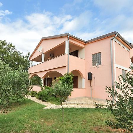 Apartments Marta Starigrad Paklenica Quarto foto