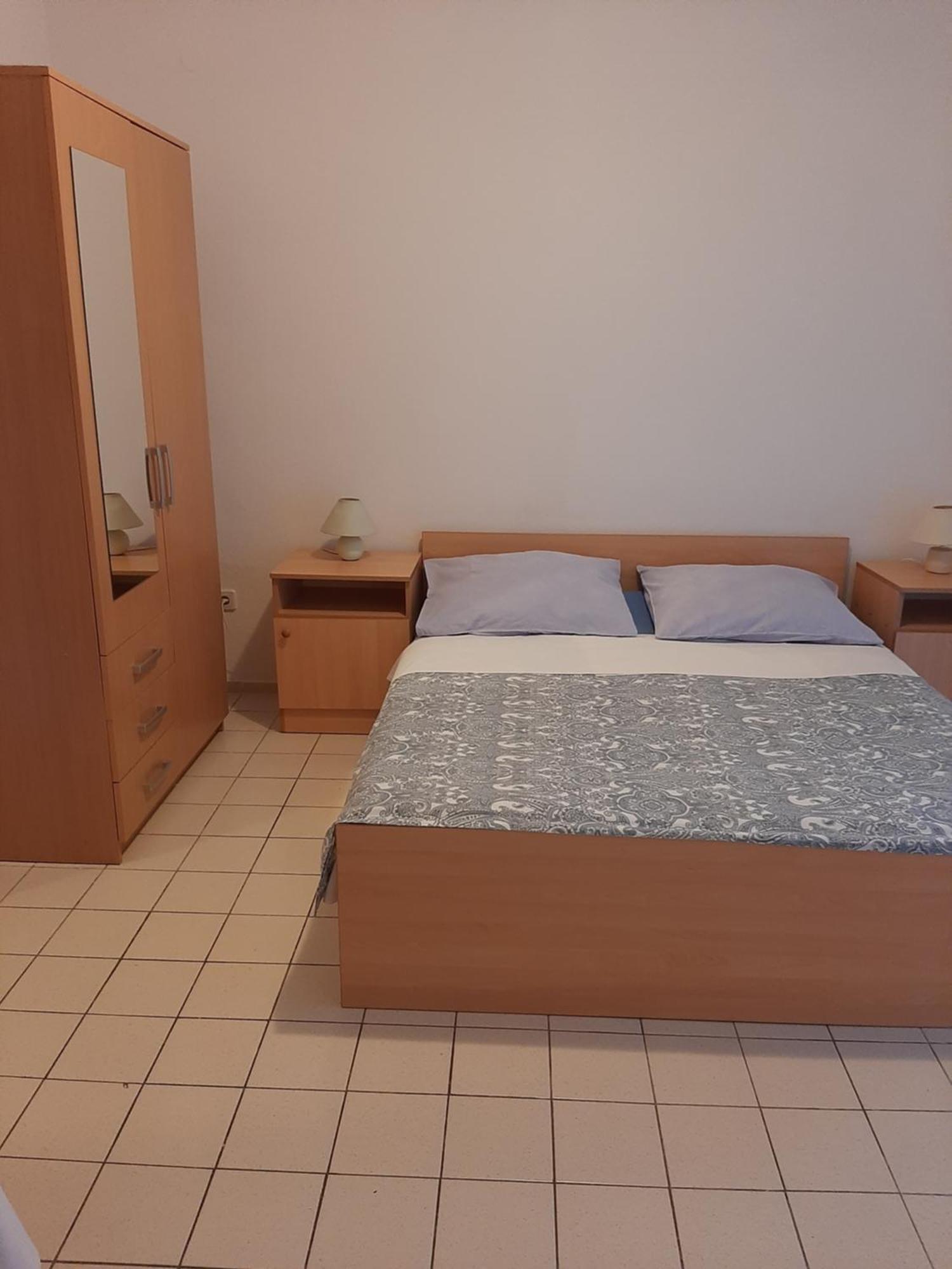 Apartments Marta Starigrad Paklenica Quarto foto
